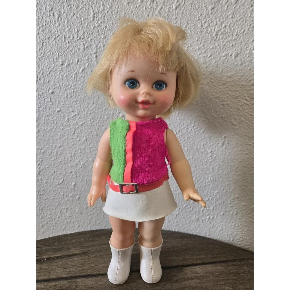 Vintage Mattel Sister Small Talk 10